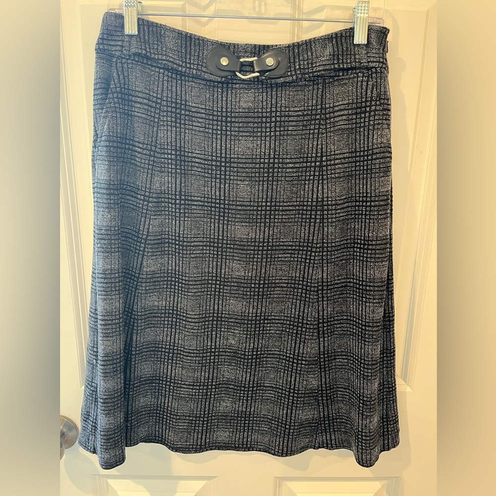 Christopher & Banks Grey and Black Skirt Size 6